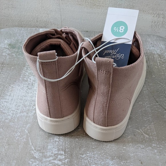 Universal Thread Mauve High Top Canvas Sneakers Size 8.5 NWT - Picture 4 of 7